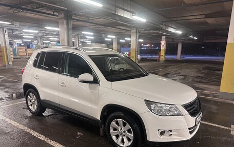 Volkswagen Tiguan I, 2010 год, 895 000 рублей, 6 фотография