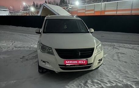 Volkswagen Tiguan I, 2010 год, 895 000 рублей, 11 фотография