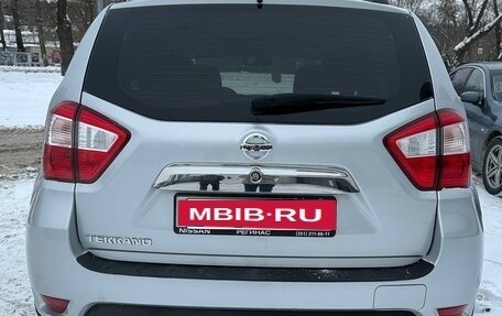 Nissan Terrano III, 2015 год, 850 000 рублей, 2 фотография