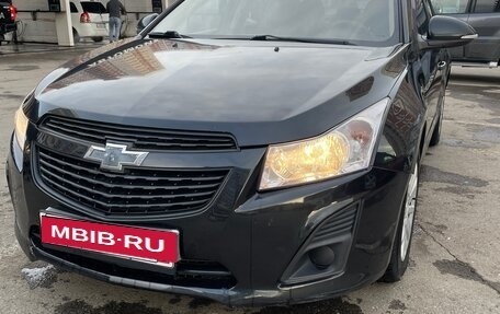 Chevrolet Cruze II, 2014 год, 800 000 рублей, 2 фотография