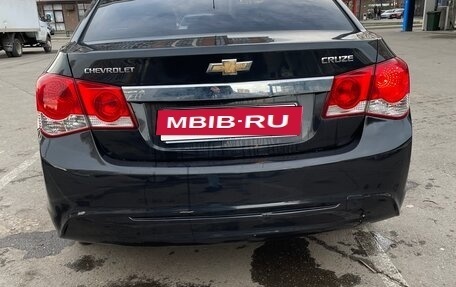 Chevrolet Cruze II, 2014 год, 800 000 рублей, 10 фотография