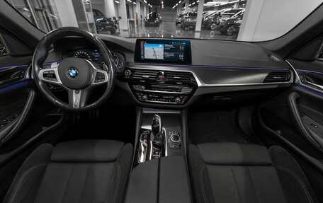 BMW 5 серия, 2020 год, 4 990 000 рублей, 8 фотография