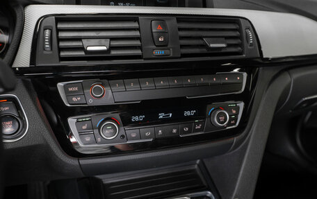 BMW 3 серия, 2018 год, 2 680 000 рублей, 21 фотография