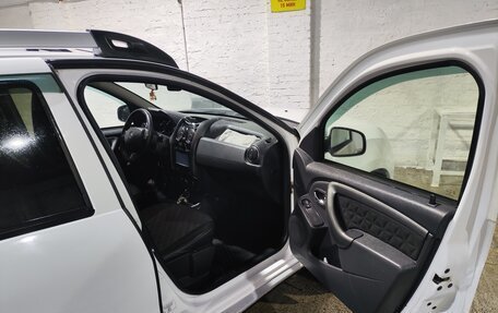 Renault Duster I рестайлинг, 2017 год, 1 359 000 рублей, 3 фотография