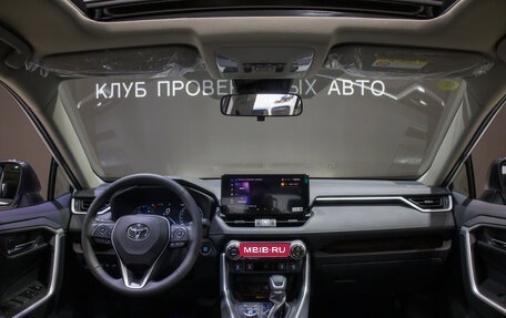 Toyota RAV4, 2025 год, 4 280 000 рублей, 2 фотография