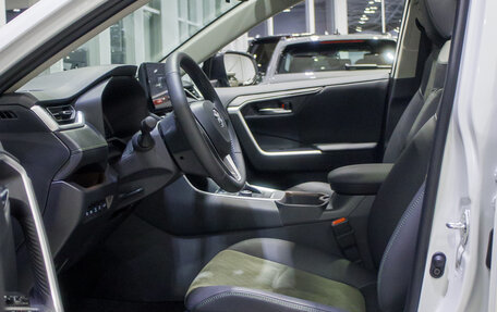 Toyota RAV4, 2025 год, 4 280 000 рублей, 15 фотография