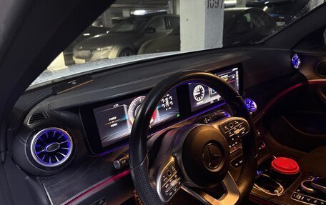 Mercedes-Benz E-Класс, 2019 год, 3 800 000 рублей, 10 фотография