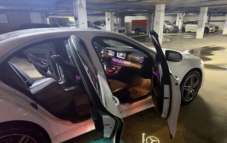 Mercedes-Benz E-Класс, 2019 год, 3 800 000 рублей, 9 фотография