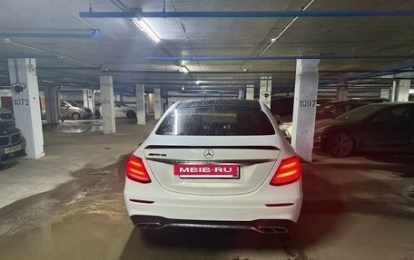 Mercedes-Benz E-Класс, 2019 год, 3 800 000 рублей, 4 фотография