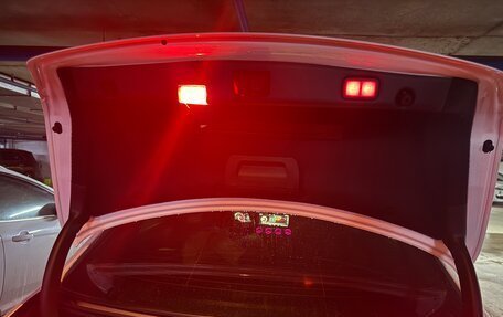 Mercedes-Benz E-Класс, 2019 год, 3 800 000 рублей, 15 фотография