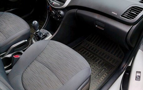 Hyundai Solaris II рестайлинг, 2016 год, 999 000 рублей, 13 фотография