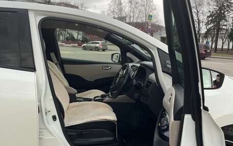 Nissan Leaf II, 2018 год, 1 650 000 рублей, 23 фотография