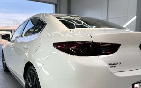 Mazda 3, 2020 год, 2 400 000 рублей, 4 фотография