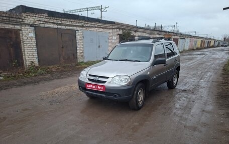 Chevrolet Niva I рестайлинг, 2012 год, 430 000 рублей, 1 фотография