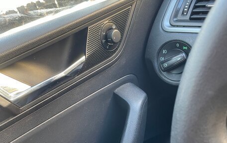 Skoda Rapid I, 2018 год, 1 200 000 рублей, 12 фотография