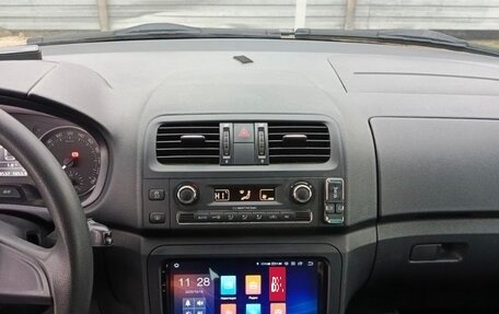 Skoda Roomster, 2013 год, 700 000 рублей, 9 фотография