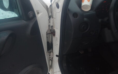 Peugeot Partner II рестайлинг 2, 2010 год, 250 000 рублей, 6 фотография