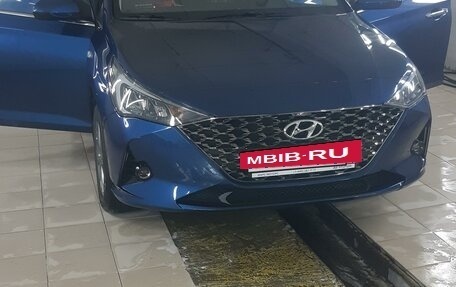 Hyundai Solaris II рестайлинг, 2022 год, 1 800 000 рублей, 4 фотография