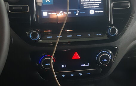 Hyundai Solaris II рестайлинг, 2022 год, 1 800 000 рублей, 16 фотография