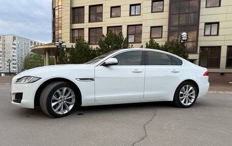 Jaguar XF II, 2018 год, 2 500 000 рублей, 9 фотография