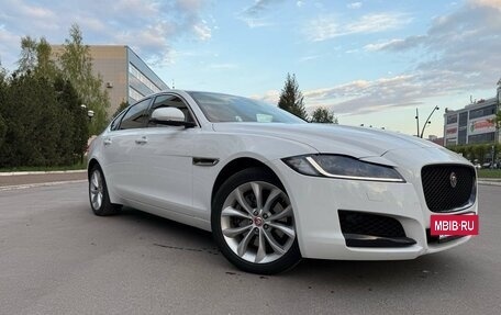 Jaguar XF II, 2018 год, 2 500 000 рублей, 2 фотография