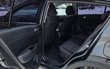 KIA Sportage IV рестайлинг, 2019 год, 2 100 000 рублей, 15 фотография