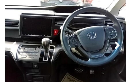 Honda Stepwgn IV, 2021 год, 3 100 000 рублей, 12 фотография