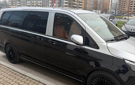 Mercedes-Benz V-Класс, 2022 год, 8 150 000 рублей, 2 фотография