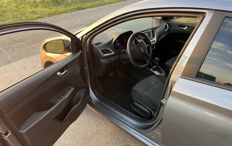 Hyundai Solaris II рестайлинг, 2021 год, 1 550 000 рублей, 11 фотография