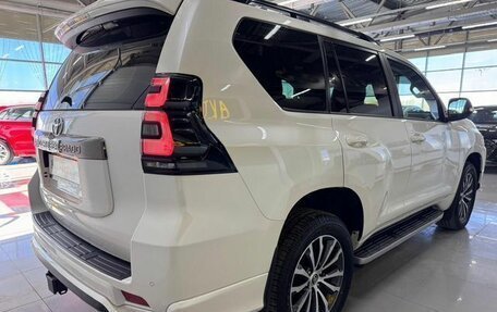 Toyota Land Cruiser Prado 150 рестайлинг 2, 2023 год, 8 950 000 рублей, 2 фотография