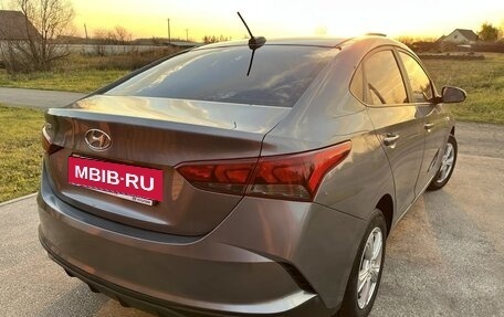 Hyundai Solaris II рестайлинг, 2021 год, 1 550 000 рублей, 9 фотография