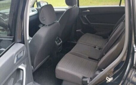 Volkswagen Tiguan II, 2021 год, 3 200 000 рублей, 6 фотография