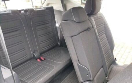 Volkswagen Tiguan II, 2021 год, 3 200 000 рублей, 7 фотография