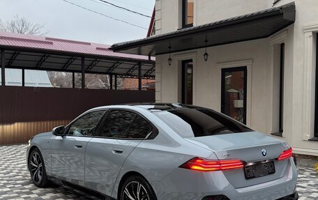 BMW 5 серия, 2024 год, 8 150 000 рублей, 4 фотография