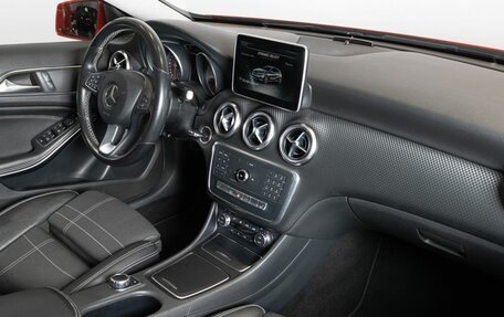 Mercedes-Benz A-Класс, 2016 год, 1 730 000 рублей, 7 фотография