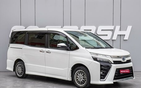 Toyota Voxy III, 2021 год, 3 190 000 рублей, 1 фотография