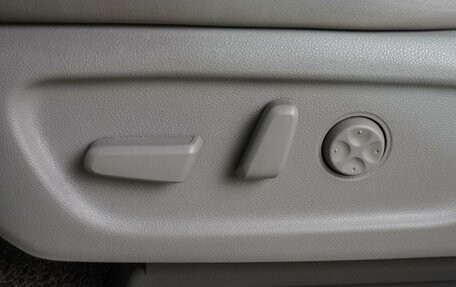 KIA Carnival III, 2016 год, 2 499 000 рублей, 21 фотография