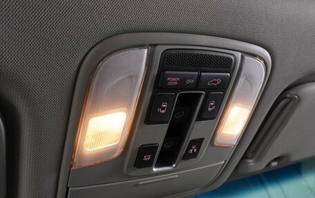 KIA Carnival III, 2016 год, 2 499 000 рублей, 31 фотография