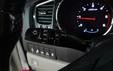 KIA Carnival III, 2016 год, 2 499 000 рублей, 27 фотография