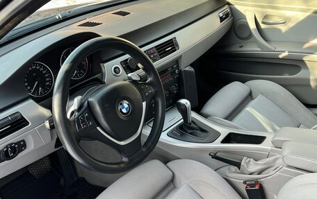 BMW 3 серия, 2005 год, 1 155 000 рублей, 8 фотография