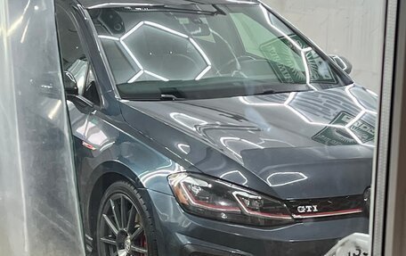 Volkswagen Golf GTI VII, 2018 год, 2 850 000 рублей, 10 фотография