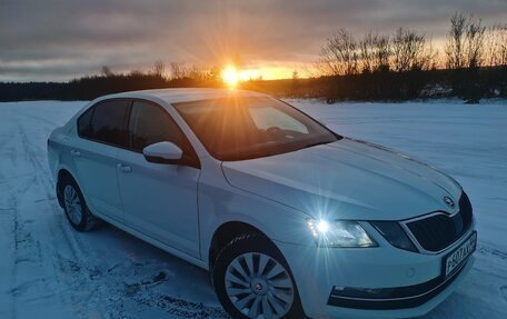 Skoda Octavia, 2019 год, 1 400 000 рублей, 2 фотография