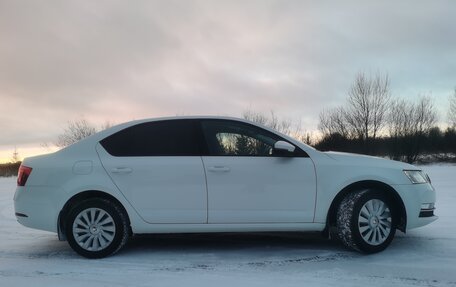 Skoda Octavia, 2019 год, 1 400 000 рублей, 8 фотография