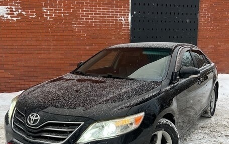 Toyota Camry, 2010 год, 970 000 рублей, 3 фотография