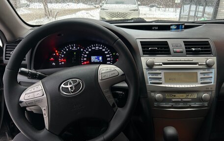 Toyota Camry, 2010 год, 970 000 рублей, 9 фотография