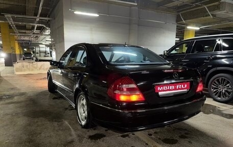 Mercedes-Benz E-Класс, 2003 год, 800 000 рублей, 5 фотография