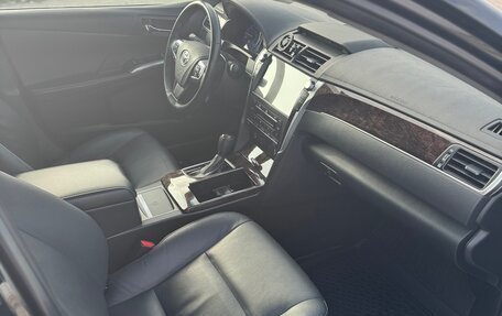 Toyota Camry, 2018 год, 2 270 000 рублей, 20 фотография