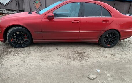 Mercedes-Benz C-Класс, 2005 год, 673 000 рублей, 3 фотография