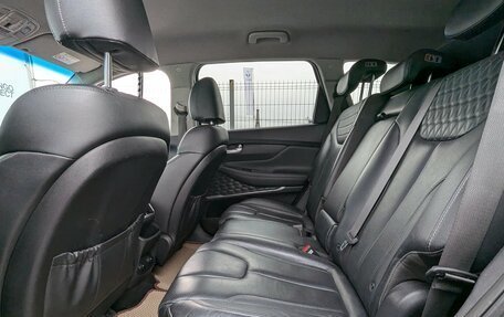 Hyundai Santa Fe IV, 2018 год, 2 250 000 рублей, 32 фотография