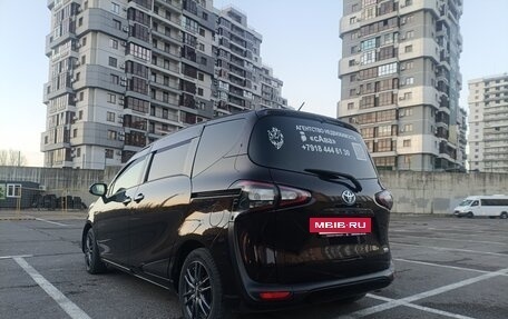 Toyota Sienta II, 2017 год, 1 399 000 рублей, 6 фотография